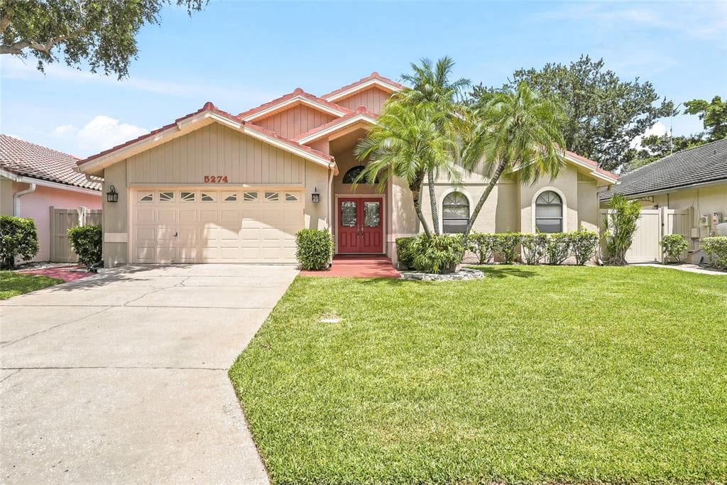 5274 WHITE SAND CIRCLE NE ST PETERSBURG, FL 33703
