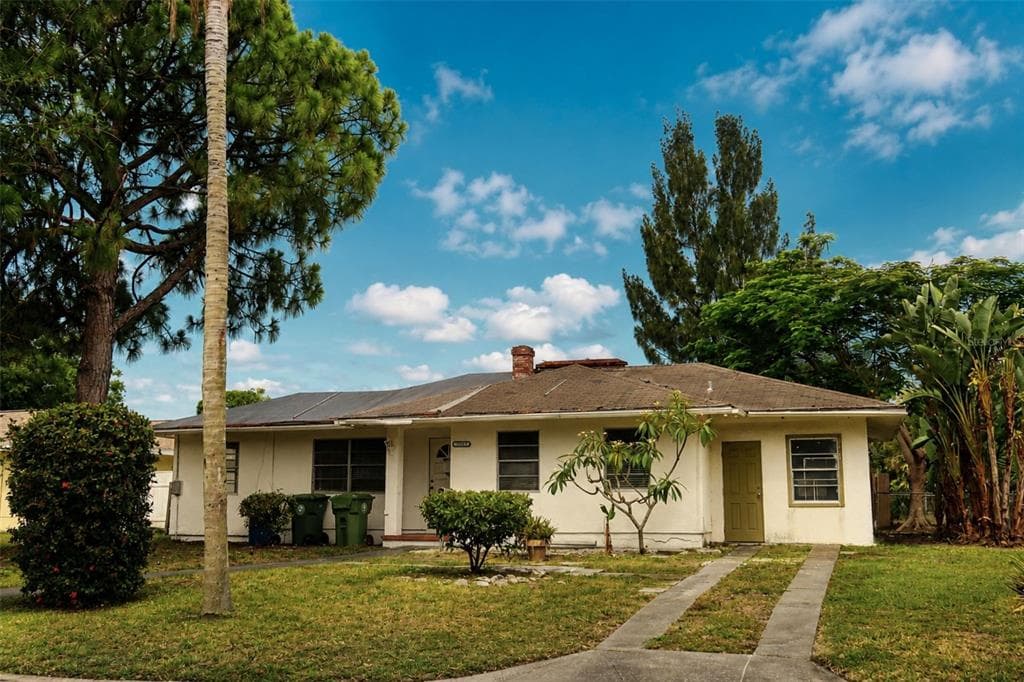 1302 28TH STREET W BRADENTON, FL 34205