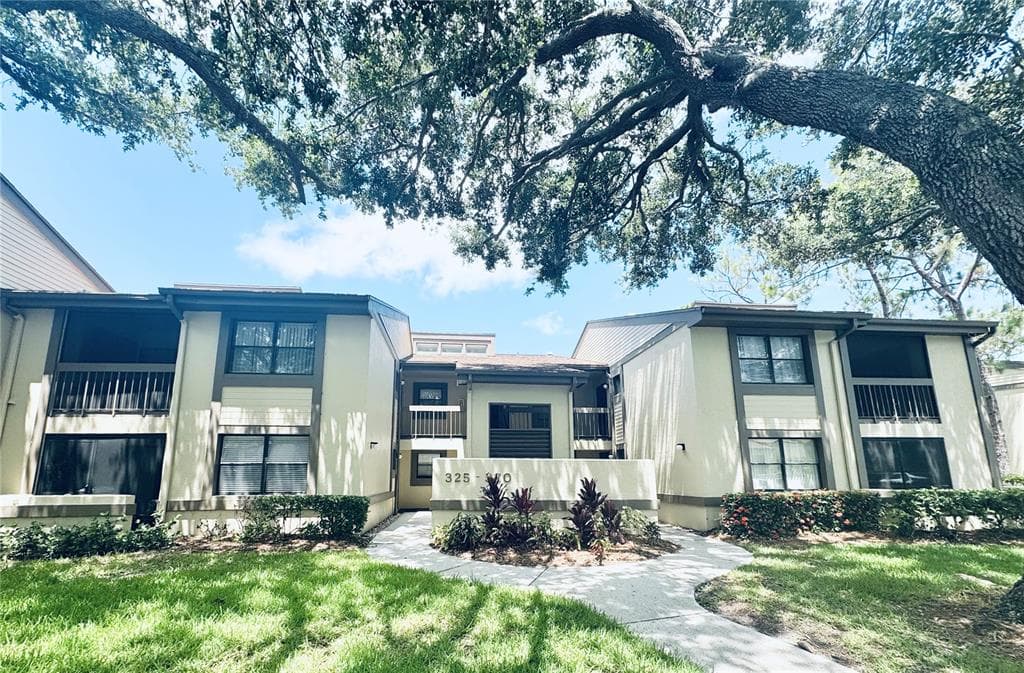 328 WOODLAKE WYNDE OLDSMAR, FL 34677