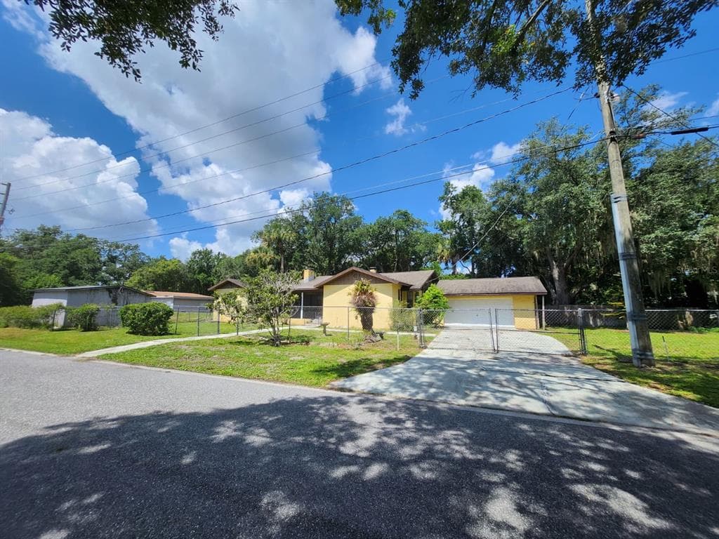 1840 JERRY AVENUE SANFORD, FL 32771