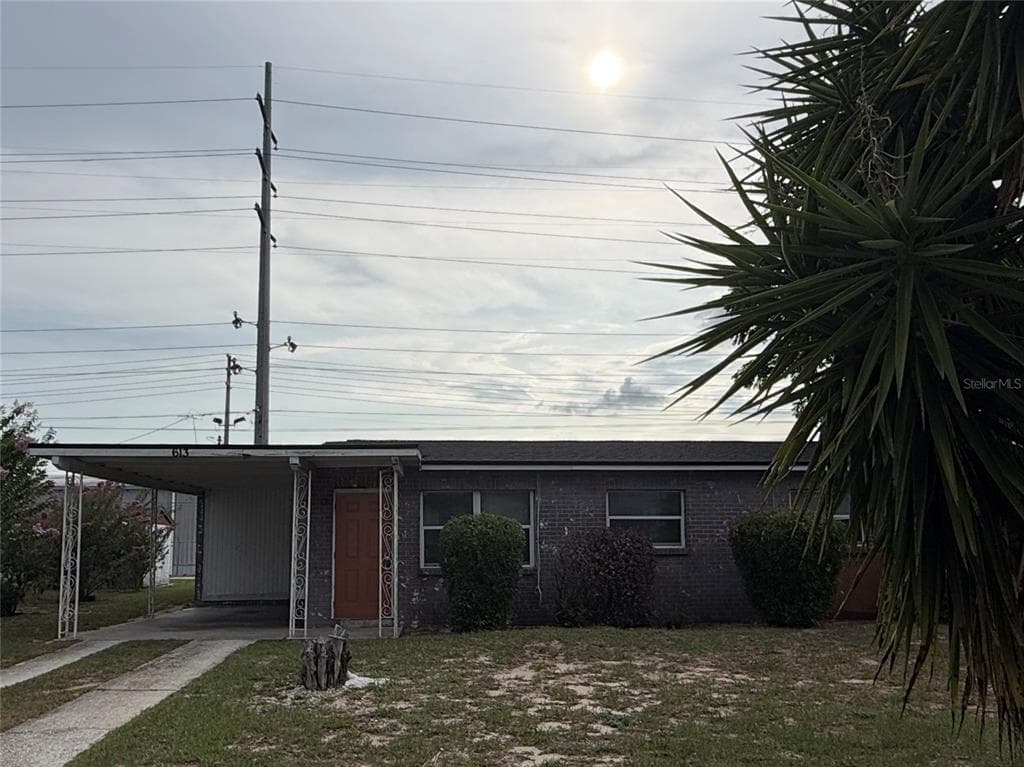 613 CARVER DRIVE