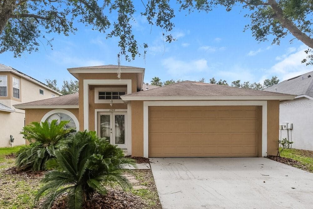 27448 SKY LAKE CIRCLE WESLEY CHAPEL, FL 33544