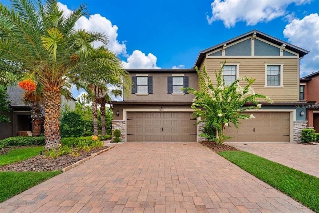 28425 PLEASANT BAY LOOP