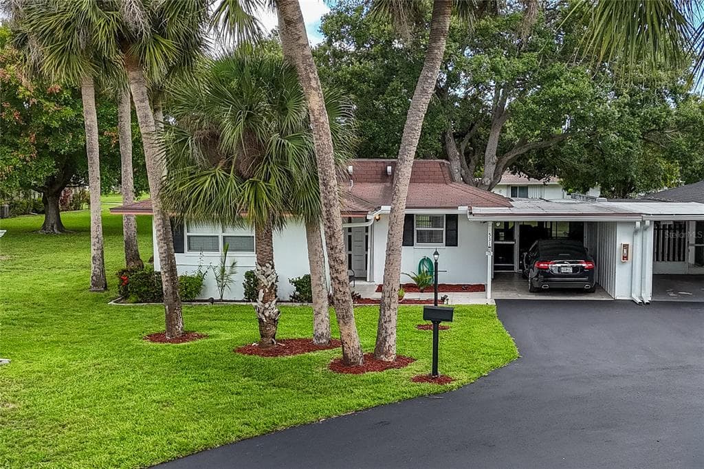 531 PANGOLA DRIVE NORTH FORT MYERS, FL 33903
