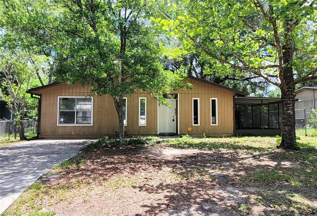 3301 NW 19TH STREET GAINESVILLE, FL 32605