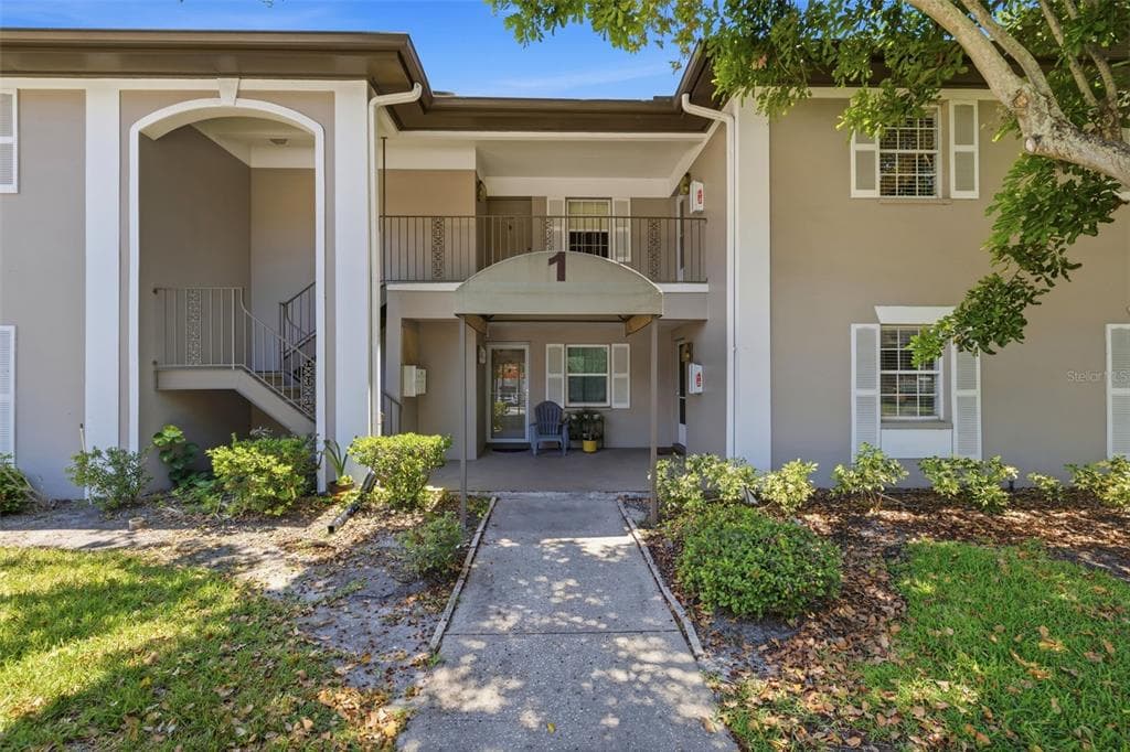 5265 E BAY DRIVE UNIT 114 CLEARWATER, FL 33764