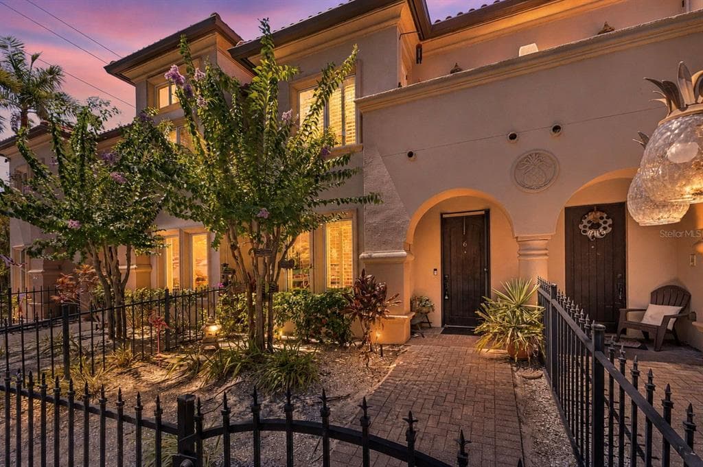3819 W DALE AVENUE UNIT 6 TAMPA, FL 33609