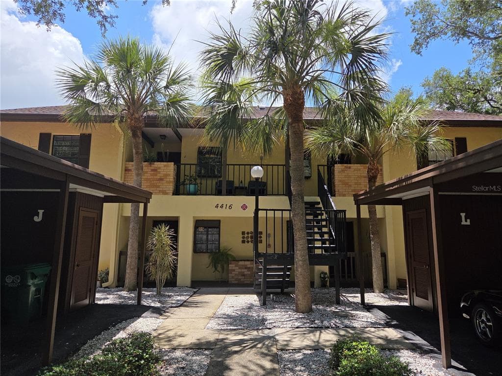 4416 SPICEWOOD DRIVE UNIT J BRADENTON, FL 34208