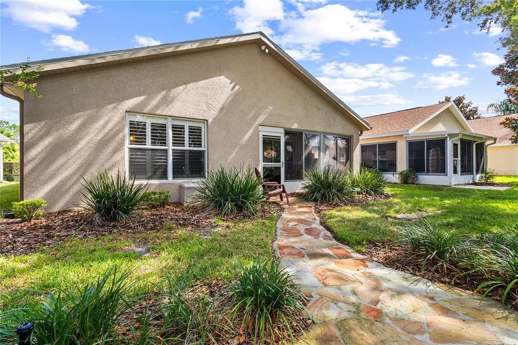 11464 INMAN COURT