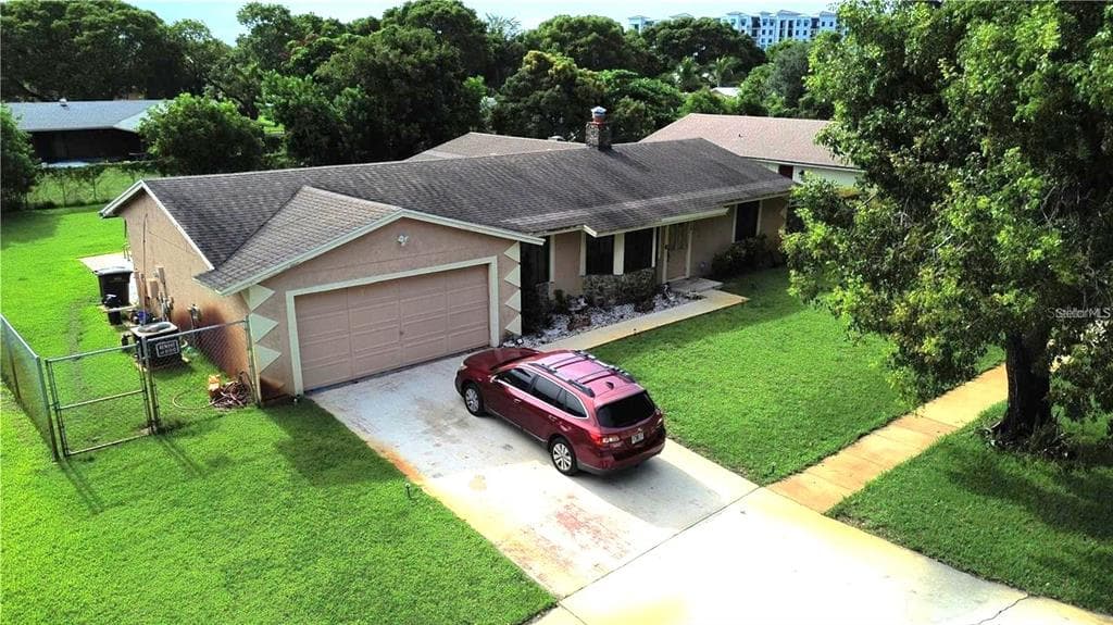 4215 LATONA AVENUE WEST PALM BEACH, FL 33407