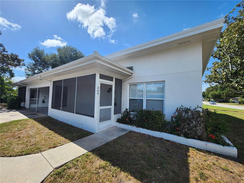 304 S MERCURY AVENUE CLEARWATER, FL 33765
