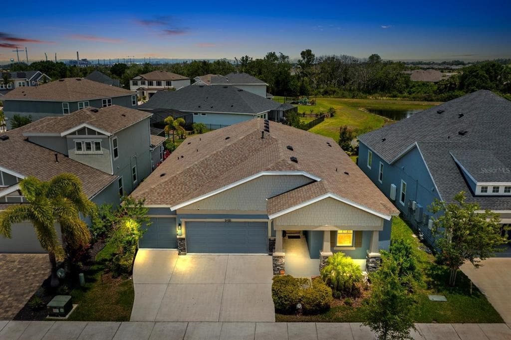 5406 LIMELIGHT DRIVE
