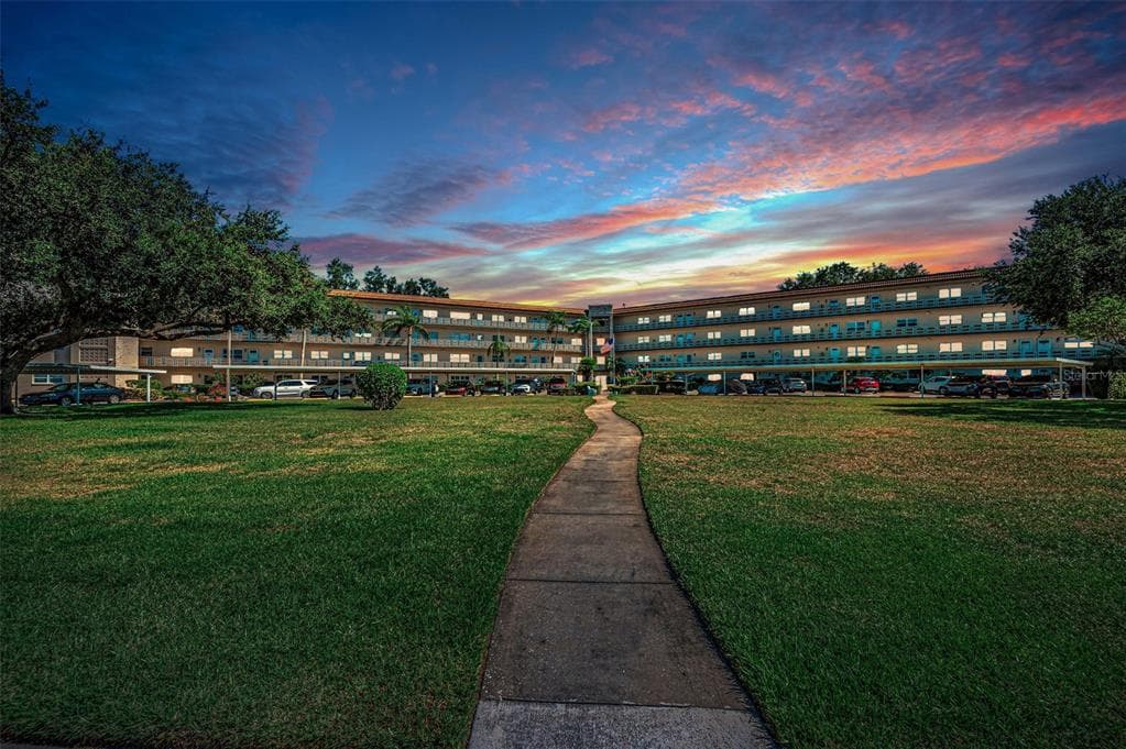 5725 80TH STREET N UNIT 404