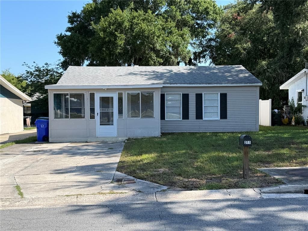 311 W BELLA VISTA STREET LAKELAND, FL 33805