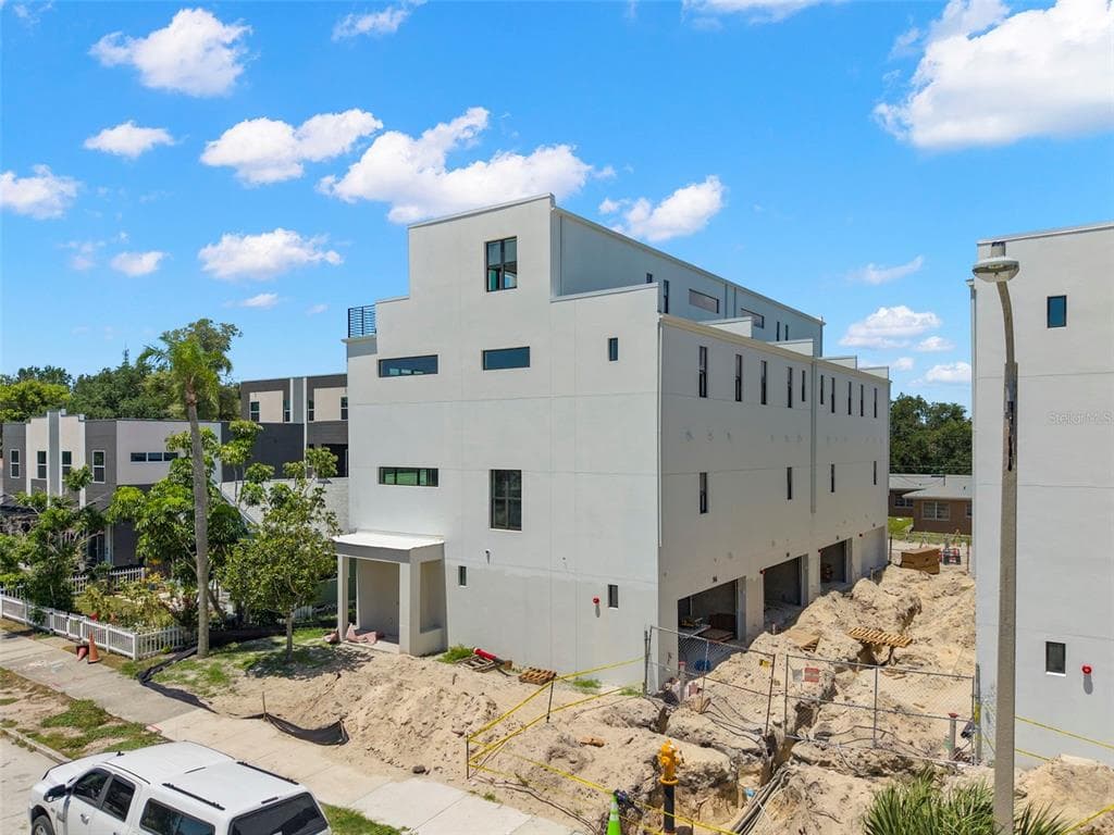 368 14TH STREET N