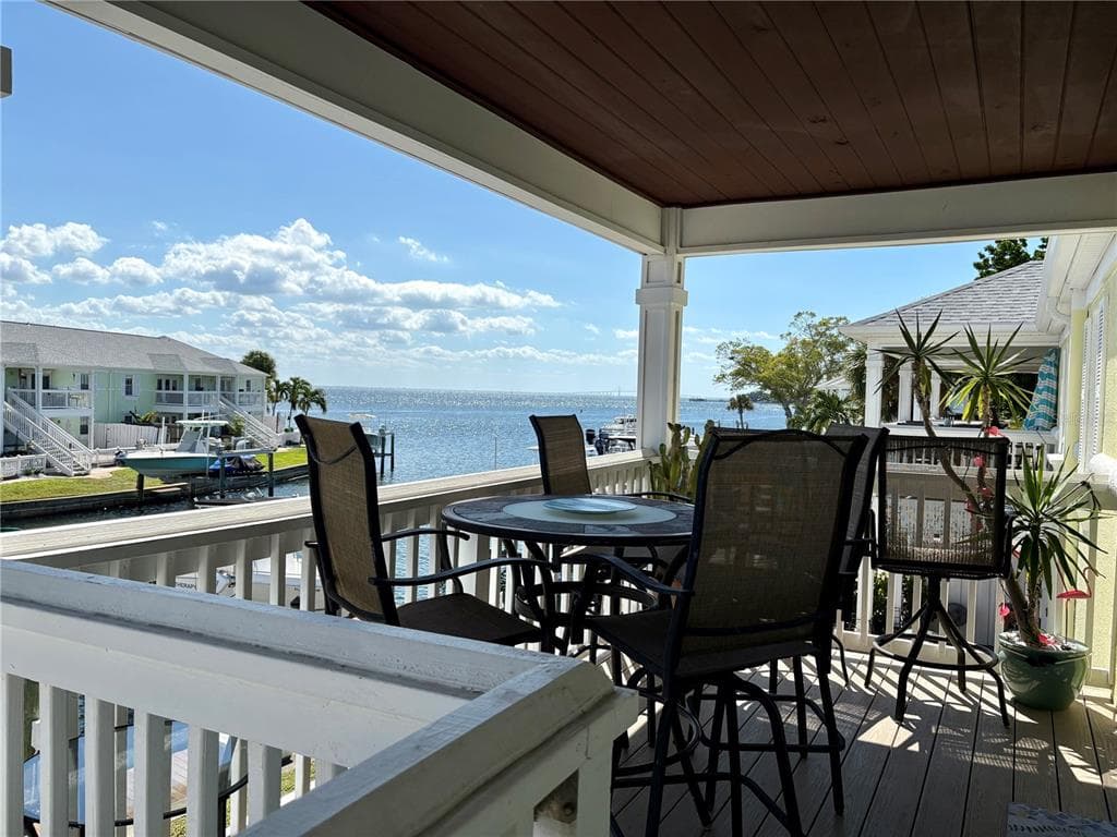 5184 BEACH DRIVE SE UNIT D