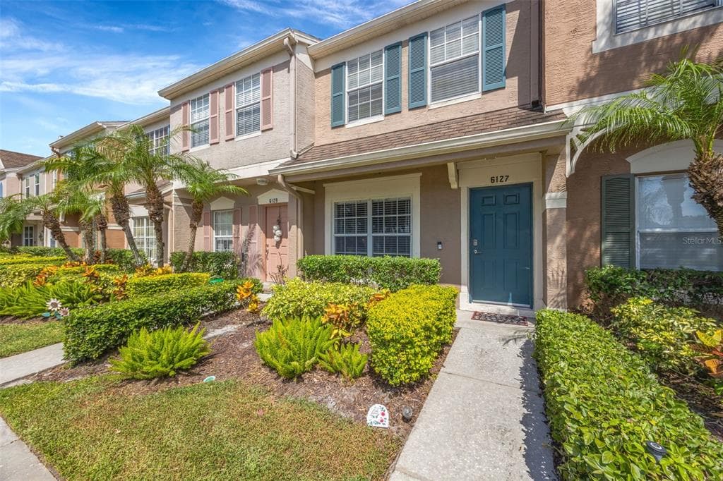 6127 BAYSIDE KEY DRIVE