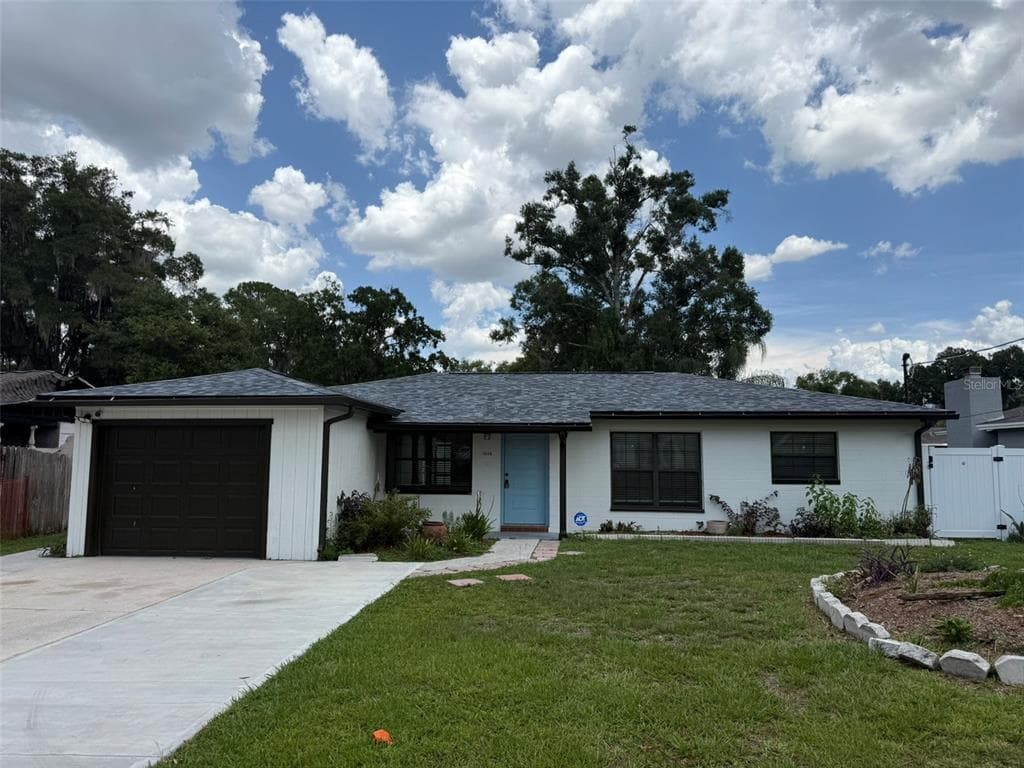 1008 N BRACEWELL DRIVE PLANT CITY, FL 33563