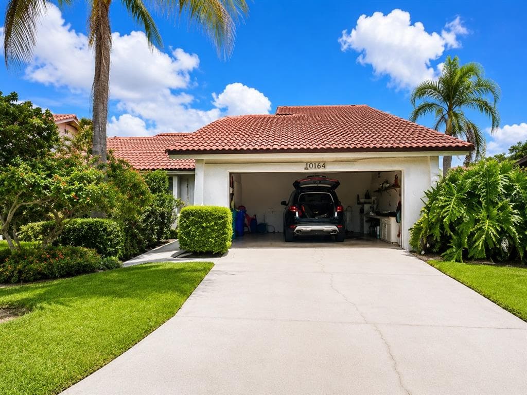 4068 WILSHIRE CIRCLE E UNIT 145 SARASOTA, FL 34238