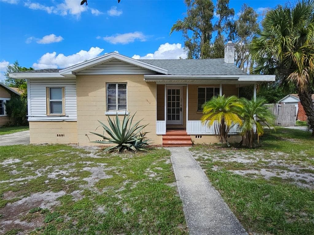 1516 HOLLY ROAD LAKELAND, FL 33801