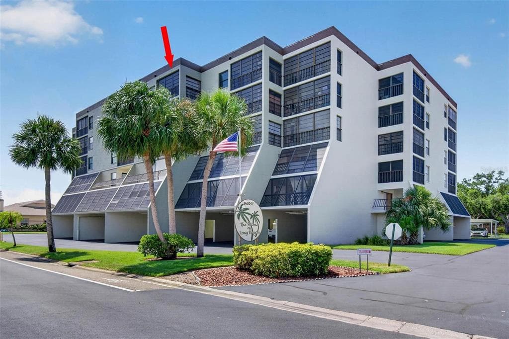 9860 62ND TERRACE N UNIT 1043 ST PETERSBURG, FL 33708