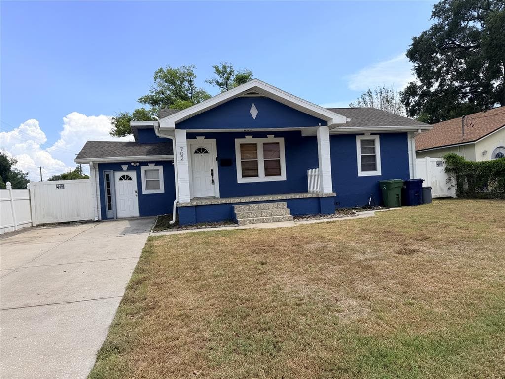 702 W PENINSULAR STREET