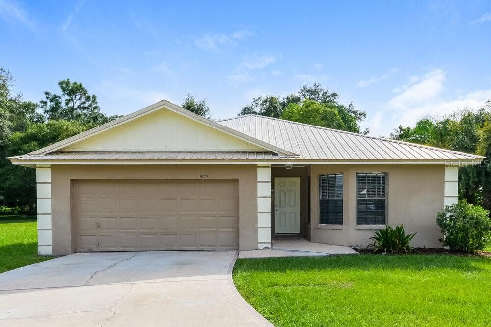1657 SUNBURST WAY KISSIMMEE, FL 34744