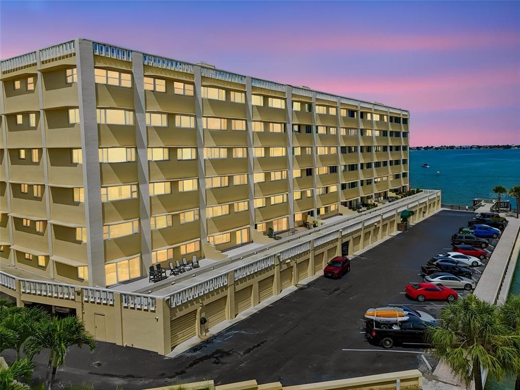 100 BLUFF VIEW DRIVE UNIT 509C