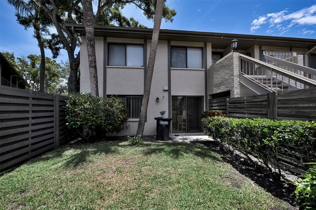 3165 LANDMARK DRIVE UNIT 711 CLEARWATER, FL 33761