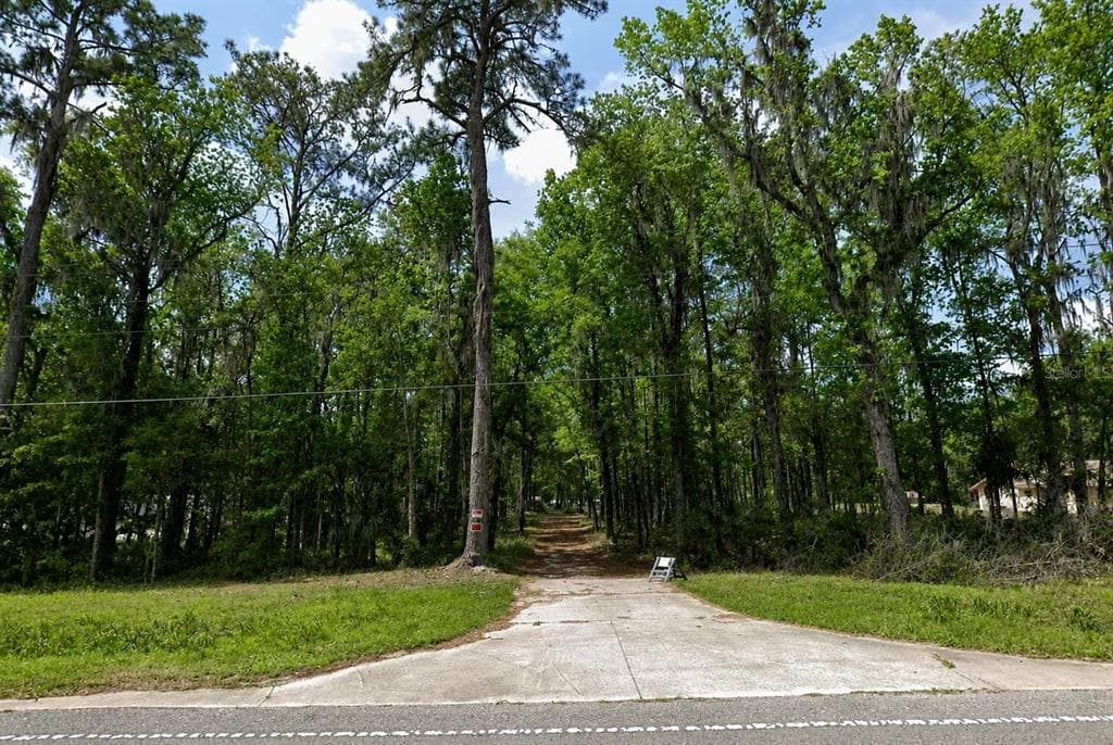 18864 N HIGHWAY 329 MICANOPY, FL 32667