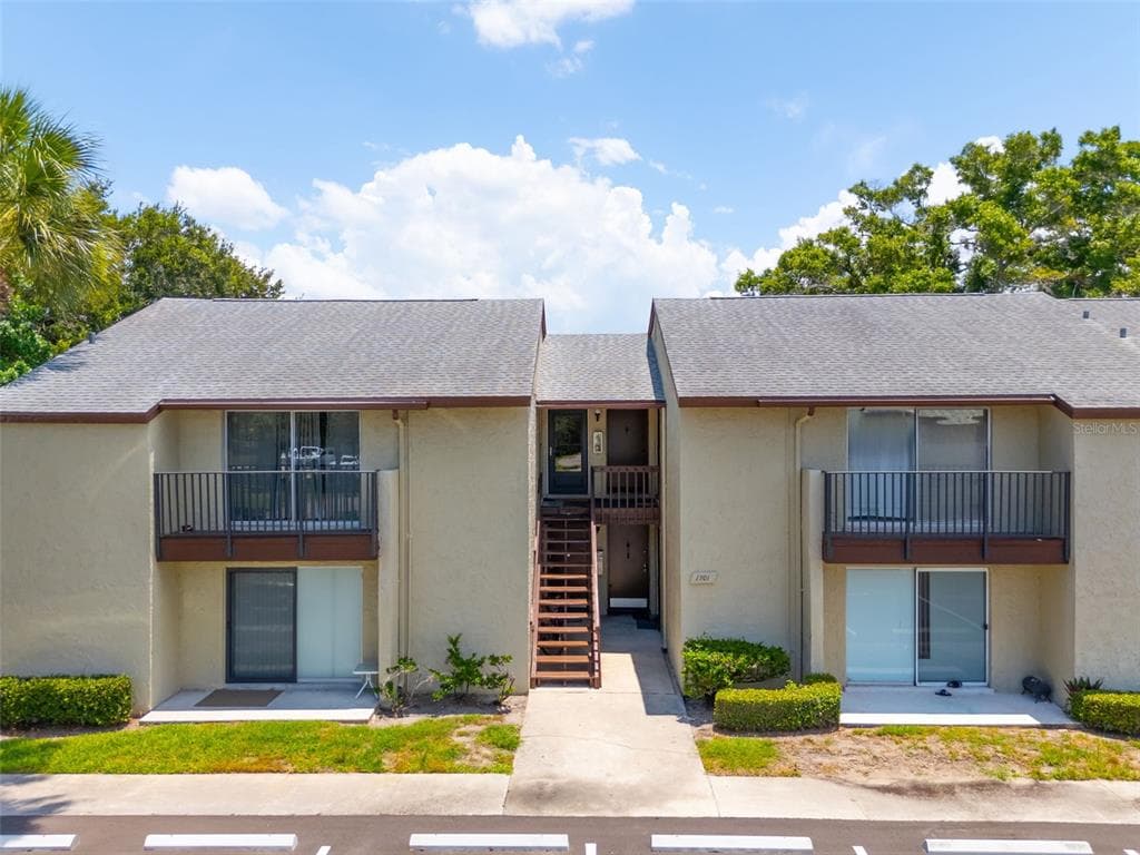 4215 E BAY DRIVE UNIT 1701G CLEARWATER, FL 33764