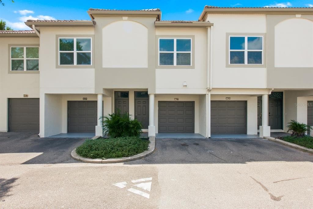 1027 NORMANDY TRACE ROAD TAMPA, FL 33602