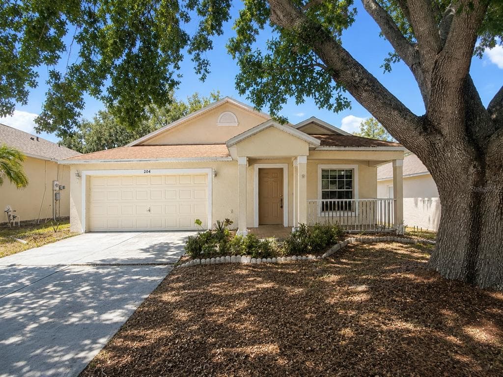 204 CHARDONNAY PLACE VALRICO, FL 33594