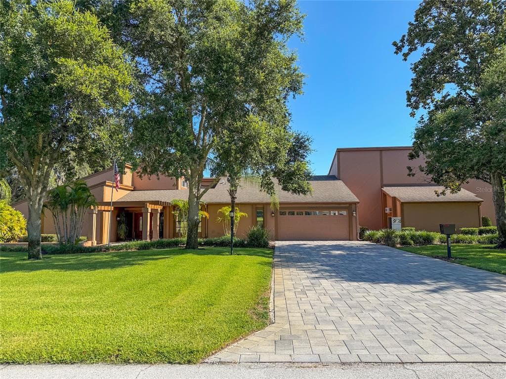 8445 CESSNA DRIVE NEW PORT RICHEY, FL 34654