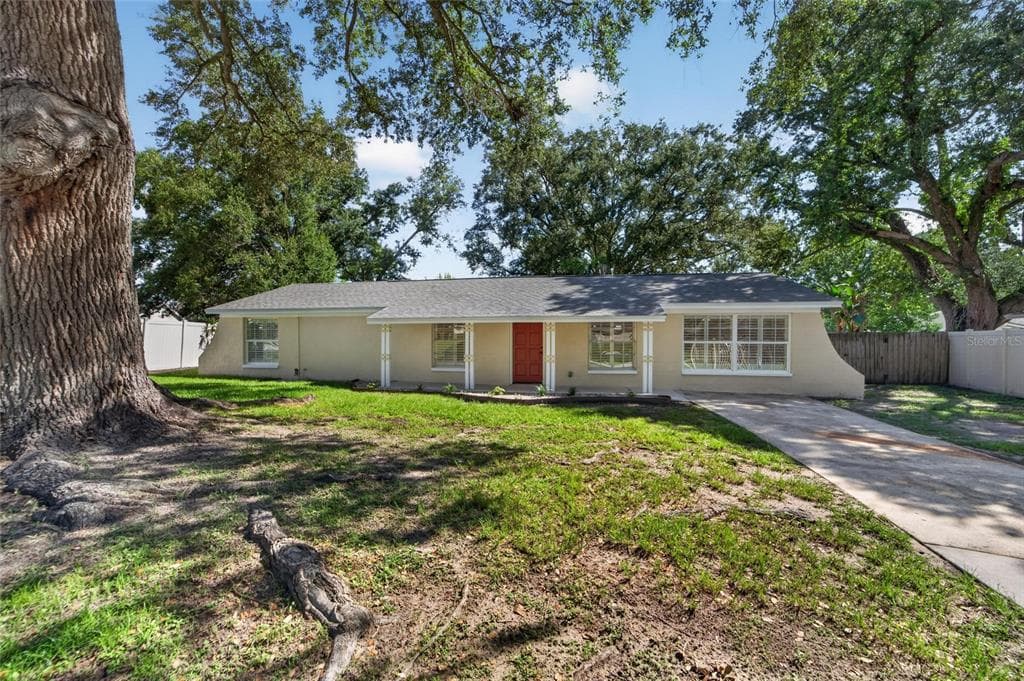 522 HIGHVIEW CIRCLE N BRANDON, FL 33510