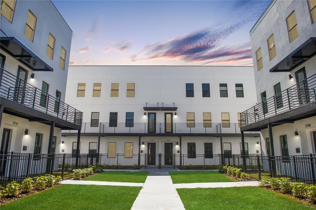 2724 5TH AVENUE S ST PETERSBURG, FL 33712