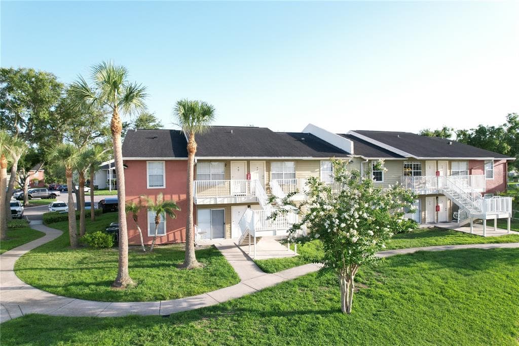 220 LAKE PARSONS GREEN UNIT 206