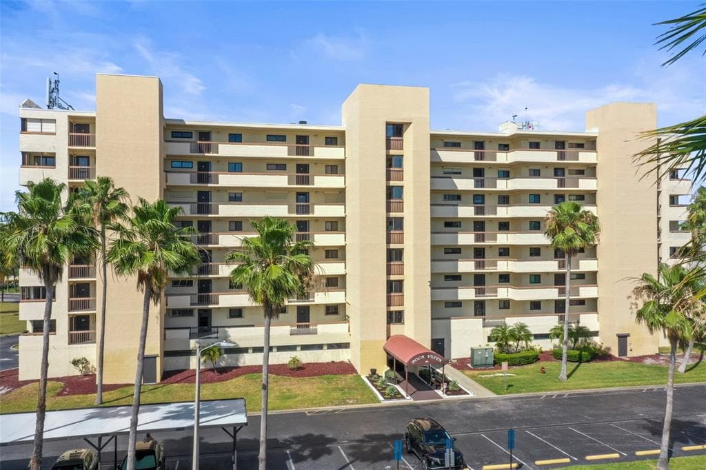 401 150TH AVENUE UNIT 241 MADEIRA BEACH, FL 33708