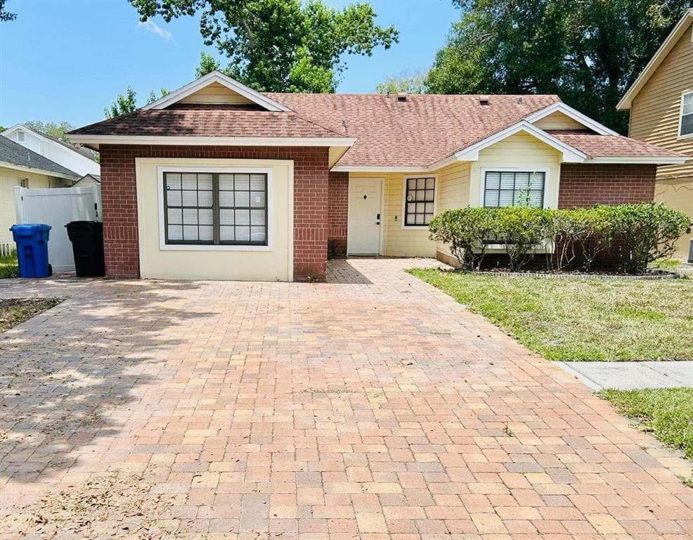12718 TROWBRIDGE LANE TAMPA, FL 33624