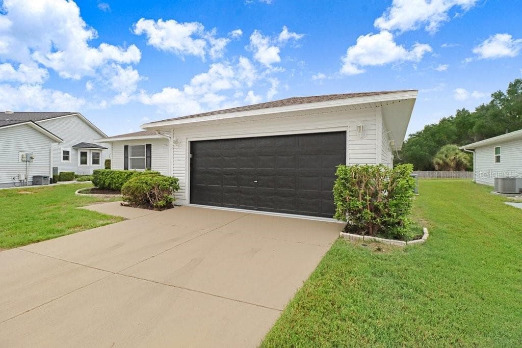 3448 GLEN ABBEY LANE LAKELAND, FL 33810