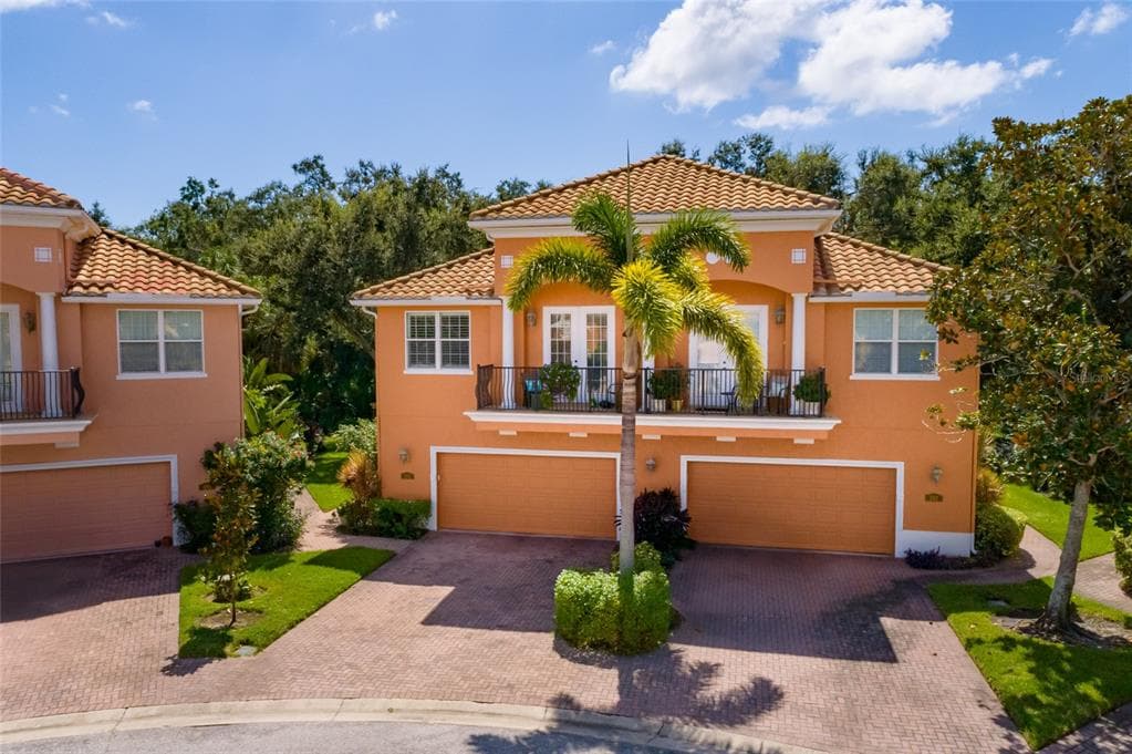 190 BANYAN BAY DRIVE ST PETERSBURG, FL 33705