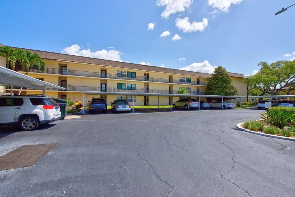 12300 VONN ROAD UNIT 4307 LARGO, FL 33774