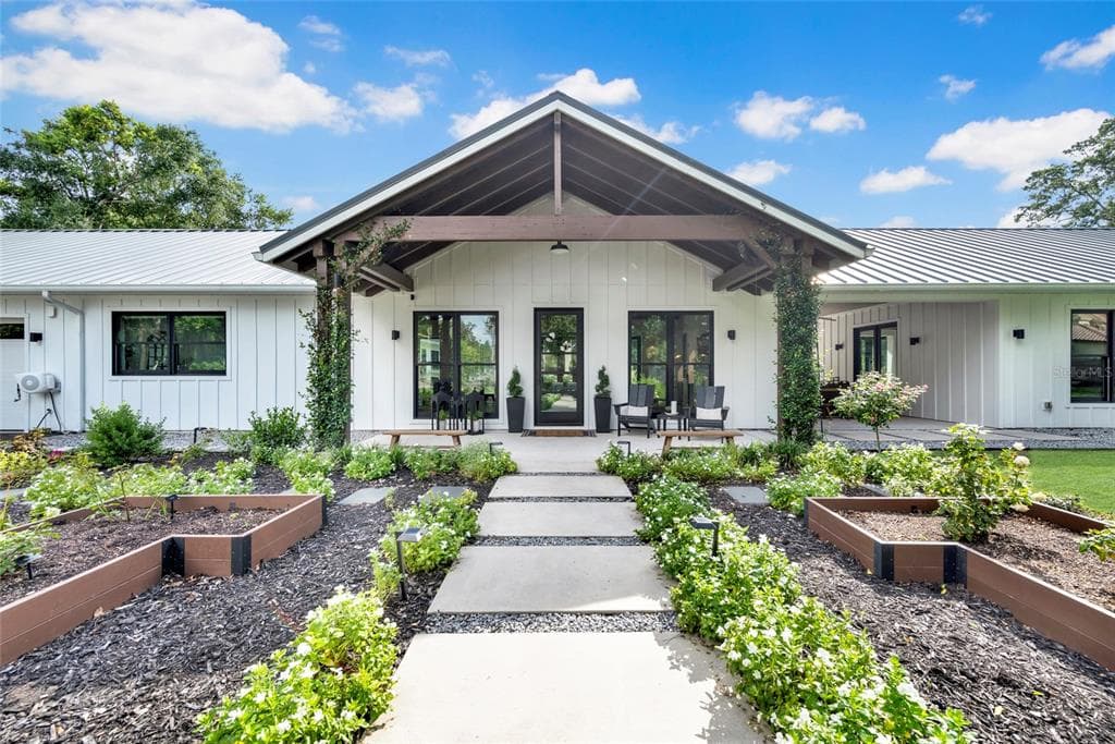 3440 CRENSHAW LAKE ROAD LUTZ, FL 33548