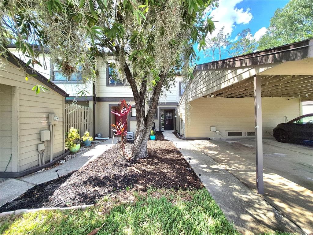 205 WOODS LANDING TRAIL