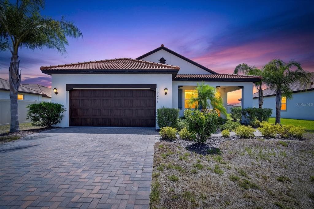 17206 STAR BANKS STREET WIMAUMA, FL 33598