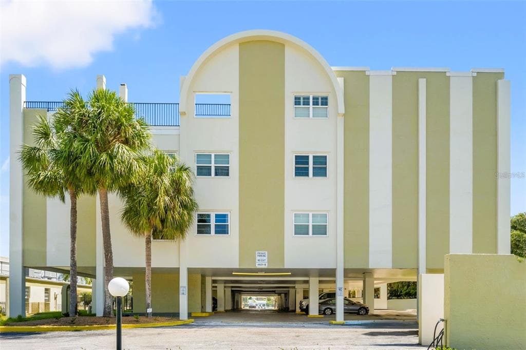 4651 1ST STREET NE UNIT 306