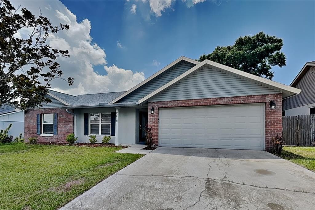 2810 MANOR HILL DRIVE BRANDON, FL 33511