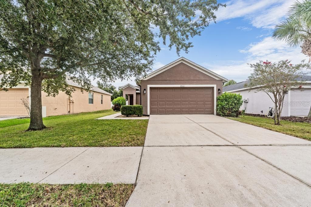 7013 FOREST MERE DRIVE