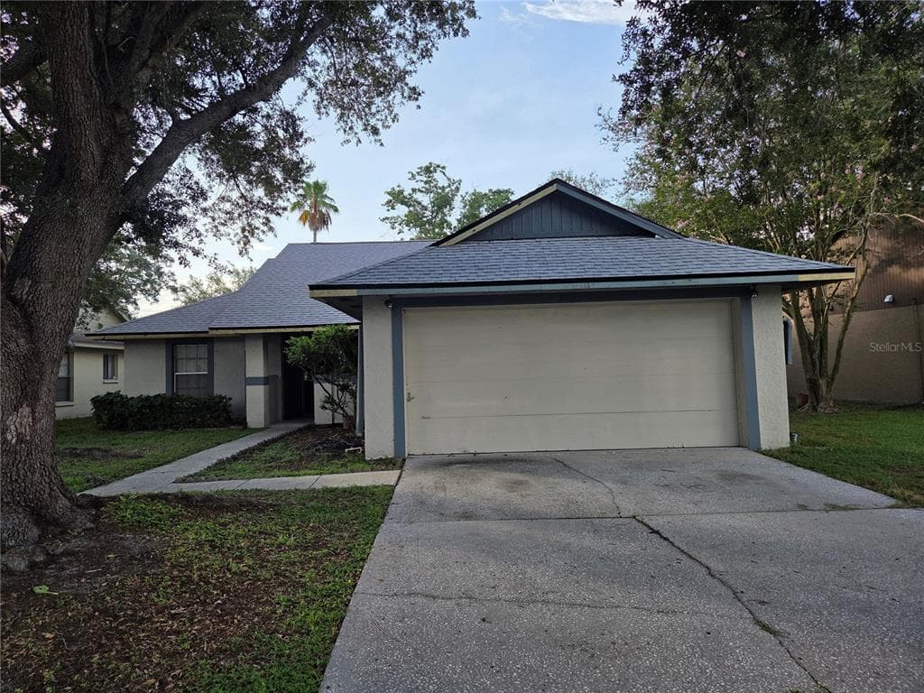 2010 BRANCH TREE LANE BRANDON, FL 33511