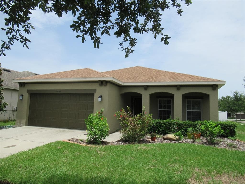 2822 MAPLE BROOK LOOP